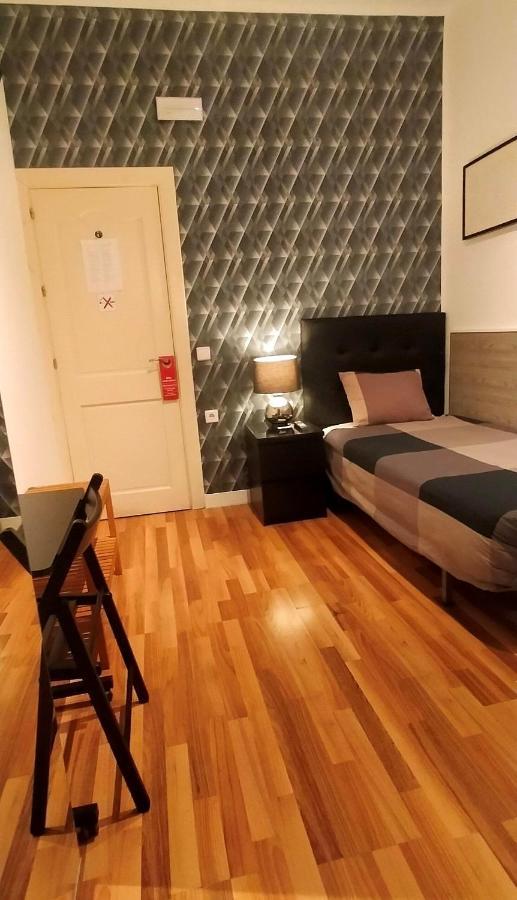 Single Rooms - Madrid — Photos 2